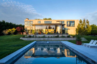 MODERN HAMPTONS HOME